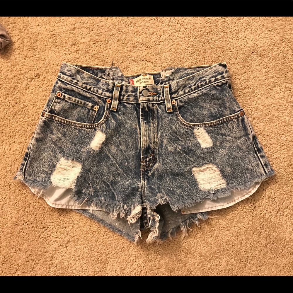 Levi distressed jean shorts- fit like a size 29